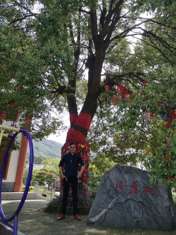 霸气的第一张照片--华容上门女婿服务网